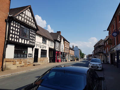 Coleshill high street