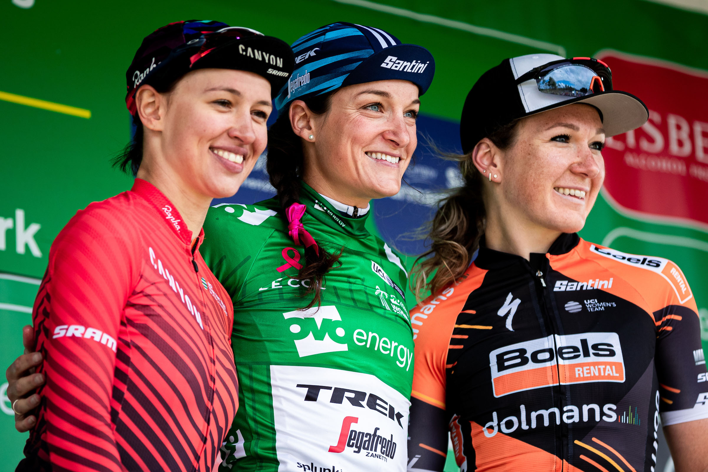 Kasia Niewiadoma (left) and Lizzie Deignan (centre) (SWpix)