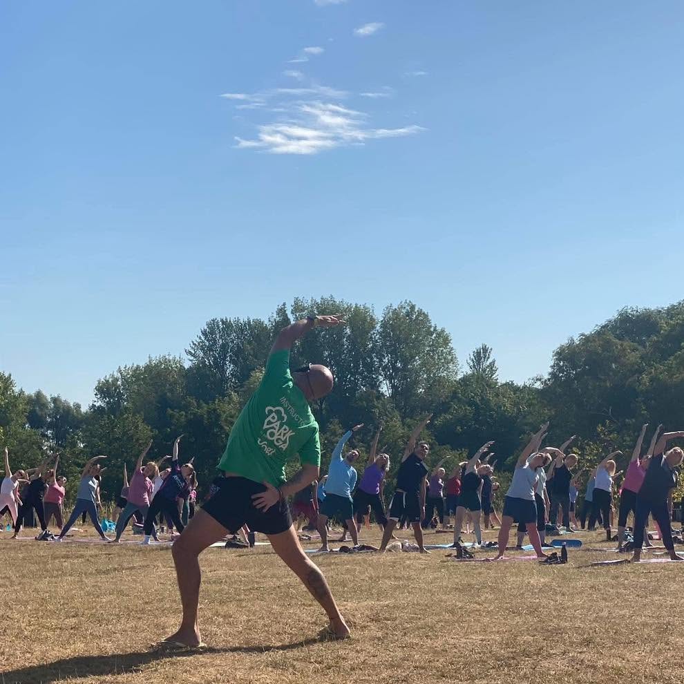 Park Yoga 173 people
