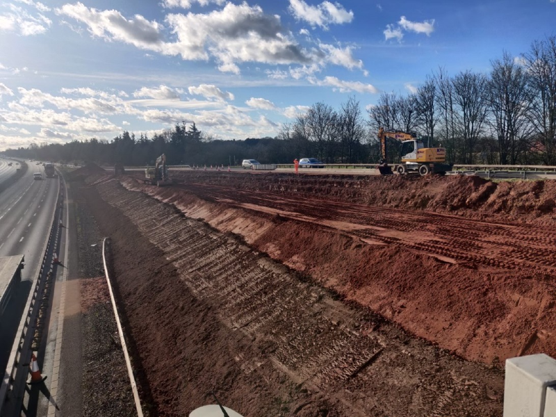 Progress of the embankment of the northbound off slip