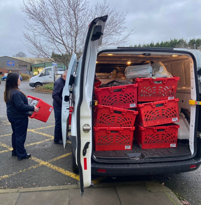 WFRS officers help Ediblelinks deliver Christmas Hampers