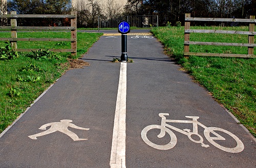 A footpath showing walking and cycling route division