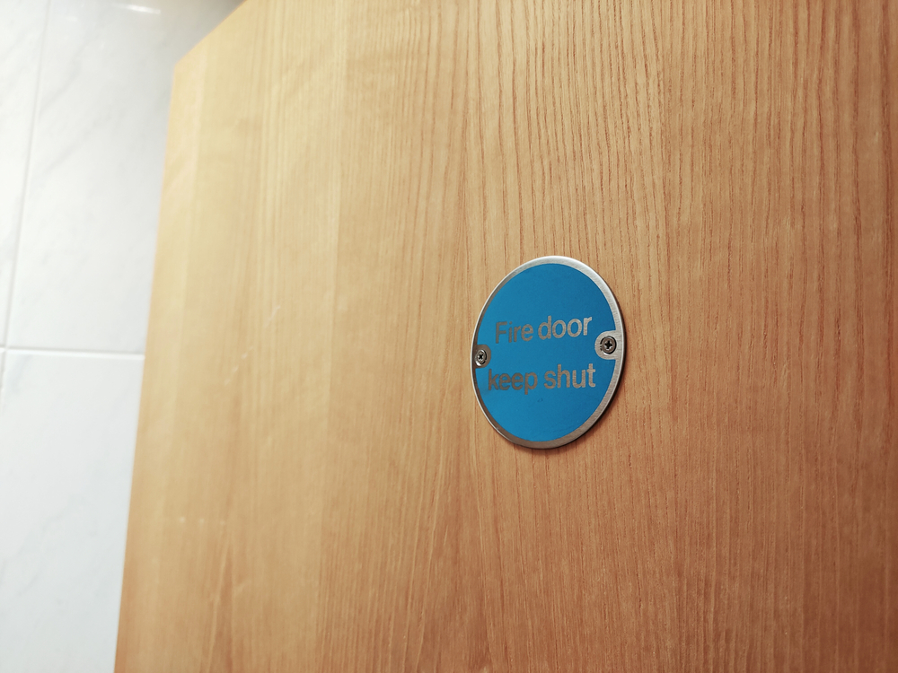 Photo of a fire door sign