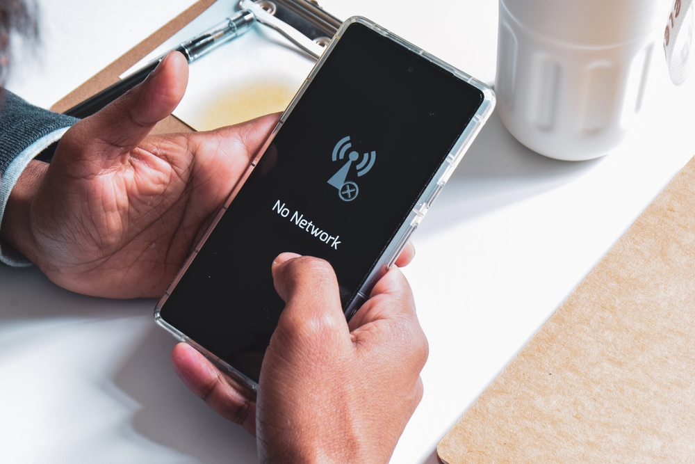 Mobile phone with no signal